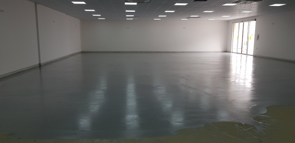 ANKARA EGM YENİ KANTİN  EPOKSİ UYGULAMASI RAL 7035  OSİB MARKA  800 M2 